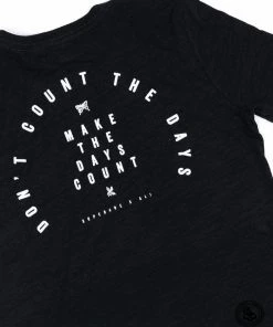 Superare Fight Goods Superare X Ali Days Count Women's Tee