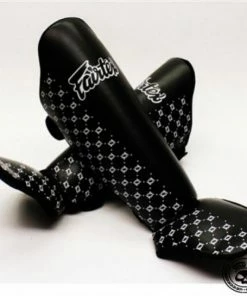 TRAINING GEAR Fairtex SP5 Shin Guards (Multiple Colors)