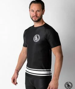 Superare Fight Goods SUPERARE ATHLETICS Superare Finisher Short Sleeve Rash Guard - Black/White